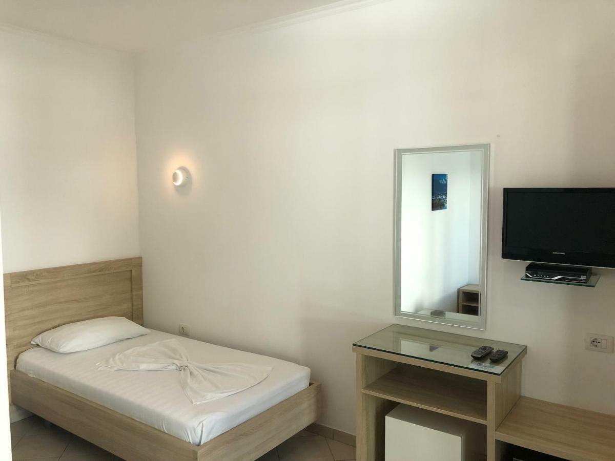 Hotel Jon Дхерми Экстерьер фото