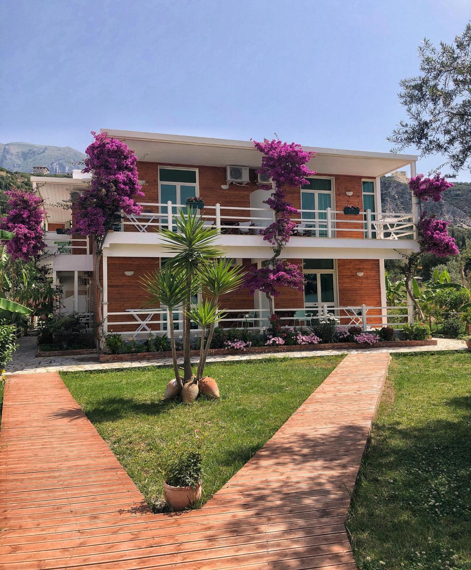 Hotel Jon Дхерми Экстерьер фото