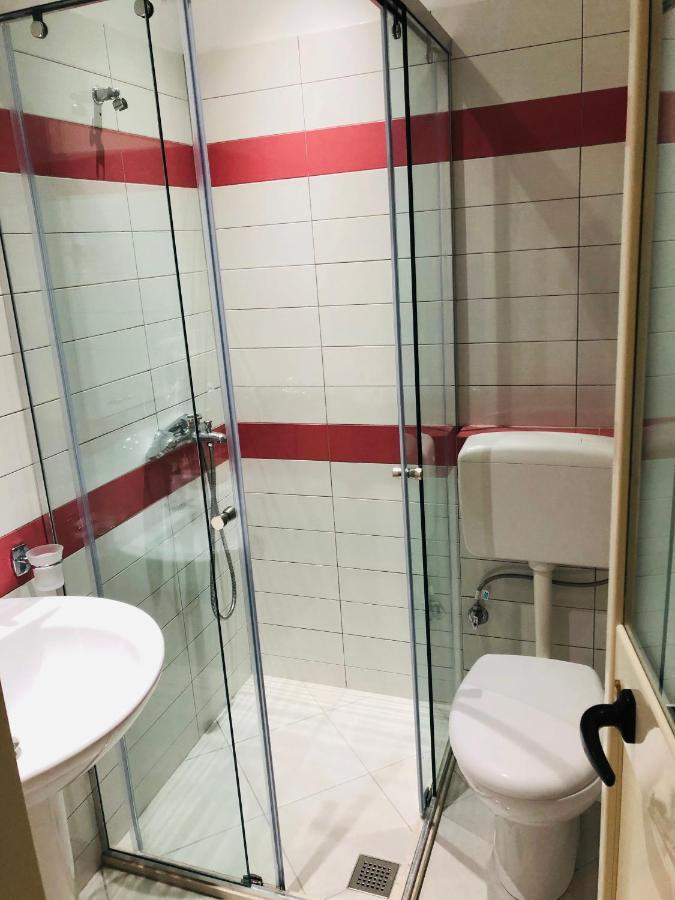 Hotel Jon Дхерми Экстерьер фото
